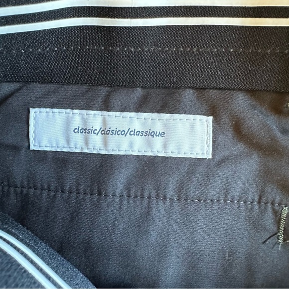 Amazon Essentials | Green Classic Dress Pants Size 34x30 - Picture 6 of 6